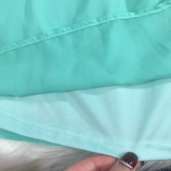 Charlotte Russe Side shoulder Chiffon Top - Picture 4 of 5